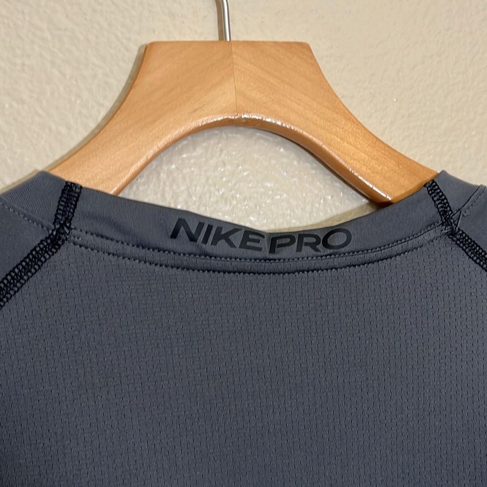 Nike Pro Dri-Fit Gray Slim Fit Short Sleeve T-Shirt - Picture 8 of 12